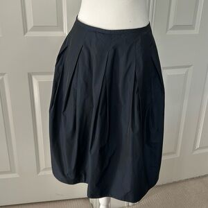 Vince navy tulip skirt -size 6